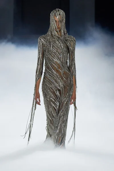 Look 46